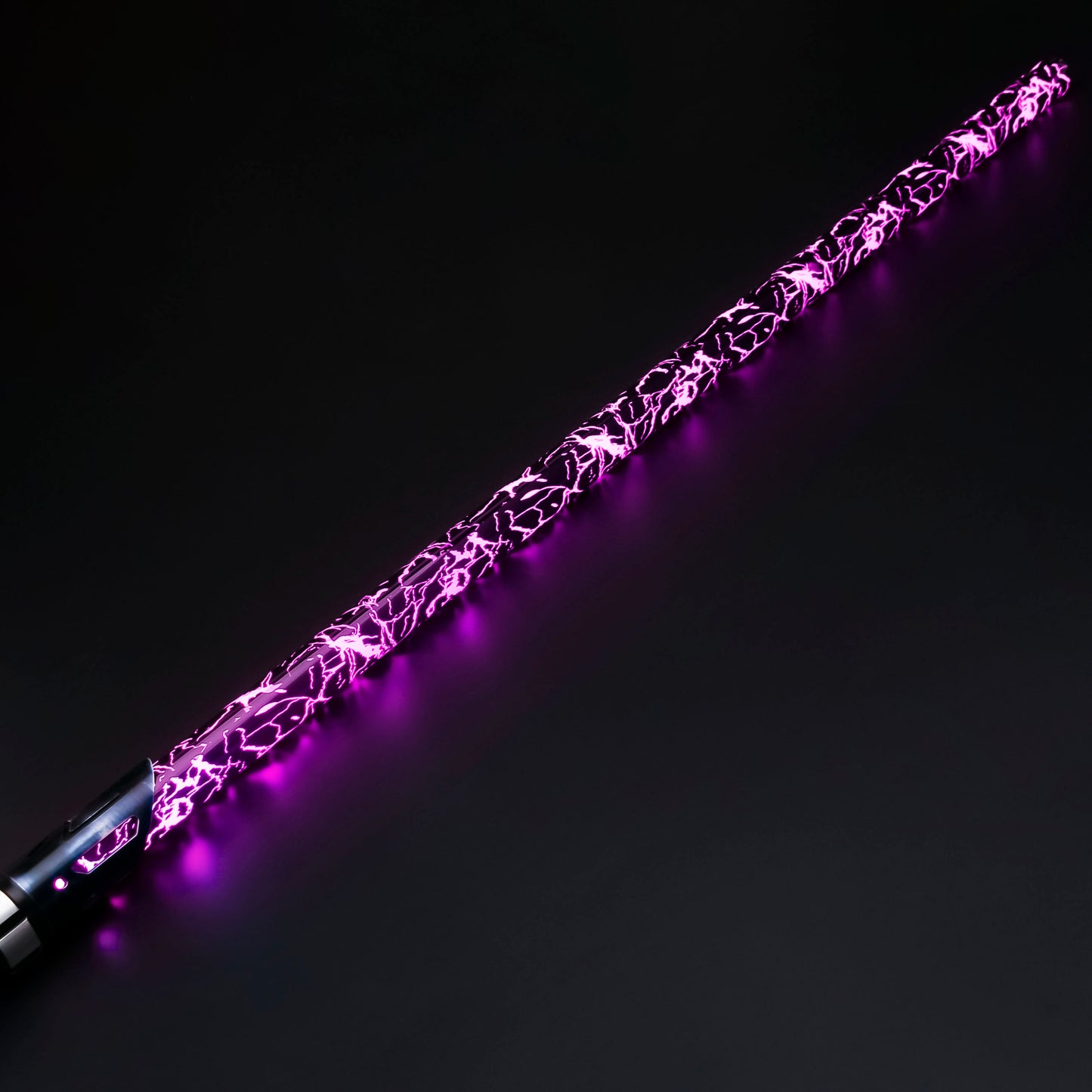 CRACKED BLADE