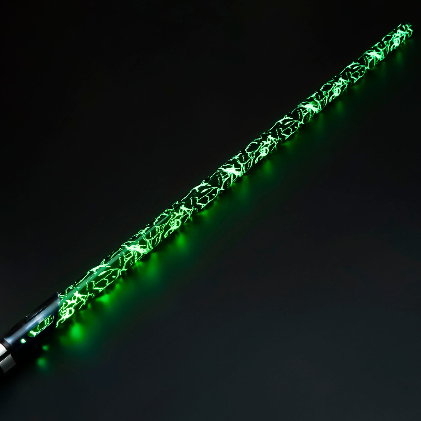 CRACKED BLADE